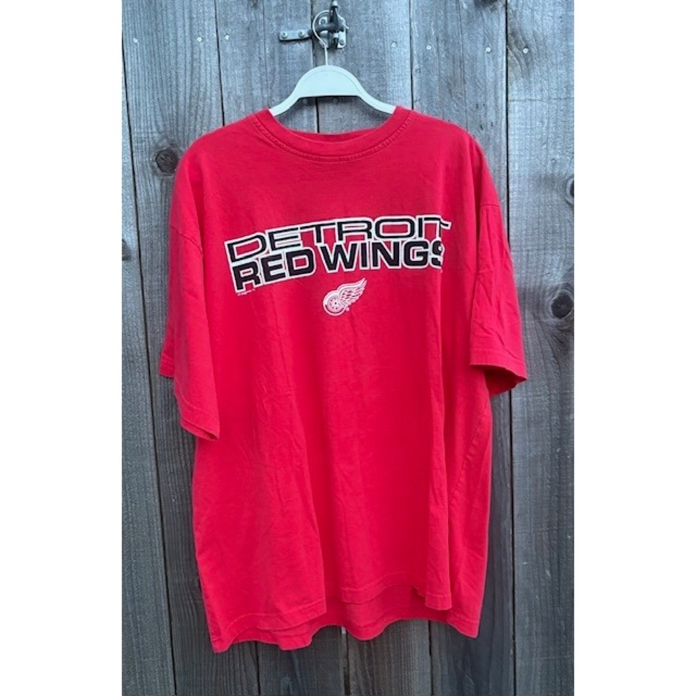 Vintage Lee Sport Detroit Red Wings T-Shirt Mens 2X Red NHL Graphic Tee 90s